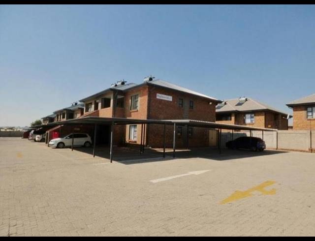 3 BEDROOM APARTMENT FOR SALE IN RAVENSWOOD